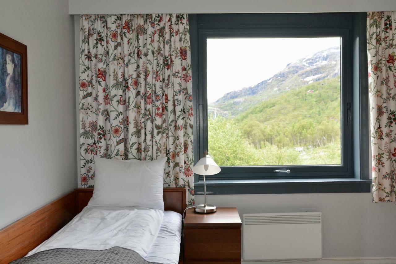 Vatnahalsen Hoyfjellshotell Мирдал Екстериор снимка